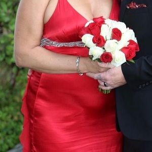 BEAUTIFUL RED FORMAL DRESS SZ 13